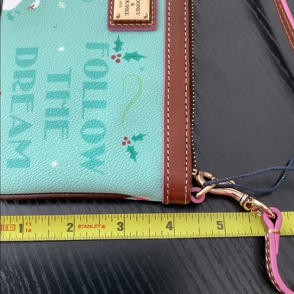 Dooney and Bourke Disney wristlet - Picture 6 of 6